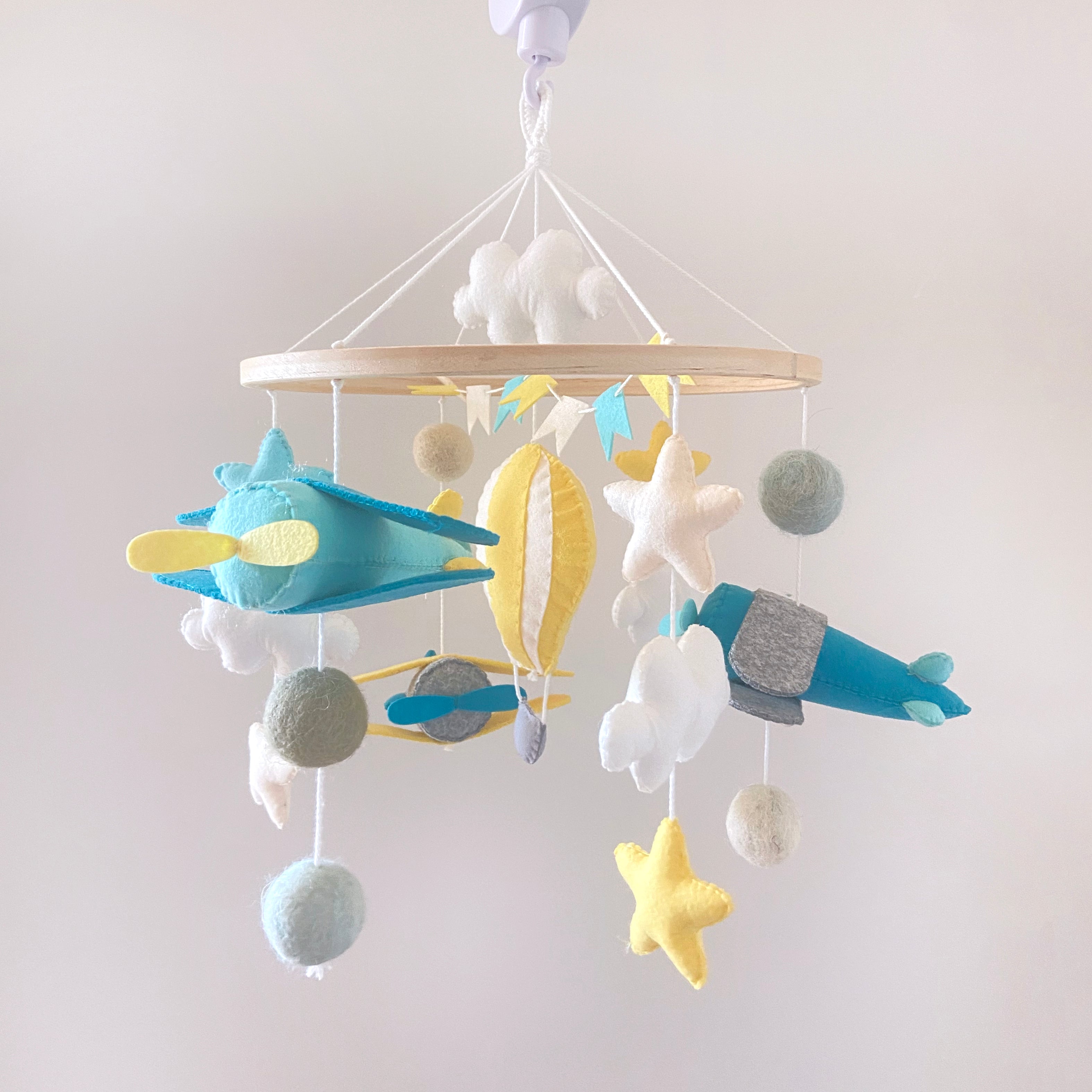 Flying Airplane Cot Mobile